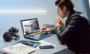 Laptopul cu două ecrane al Asus se vinde și în România. Cât costă