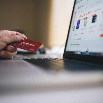 Directiva PSD2 intră în vigoare. Ce se schimbă la plățile online
