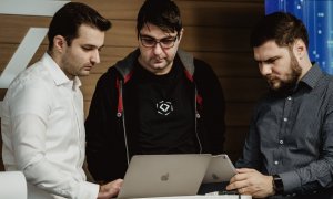 Apple premiază 2 ingineri români, parte a comunității Digital Nation
