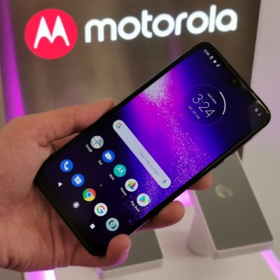 Moto One Macro, lansat în România: Ce poți face cu el