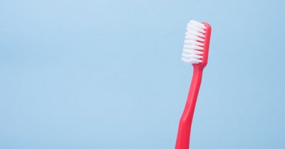 eMAG ofertă de Black Friday 2019: periuțe pentru dinți strălucitori