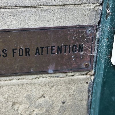 Când hackerii îți sună la ușă: o sonerie smart, vulnerabilă la atacuri