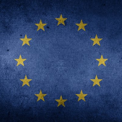 Protecția consumatorilor: UE interzice review-urile false. Alte măsuri