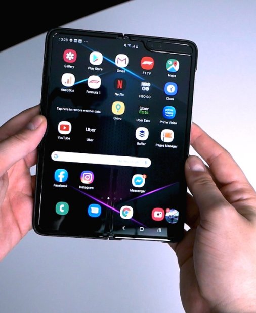 Review Samsung Galaxy Fold: inspirat de trecut, dar poate fi viitorul