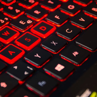 Laptopuri de gaming bune și pentru birou