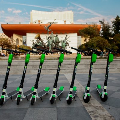 Lime introduce în România serviciul de abonament săptămânal. Cât costă