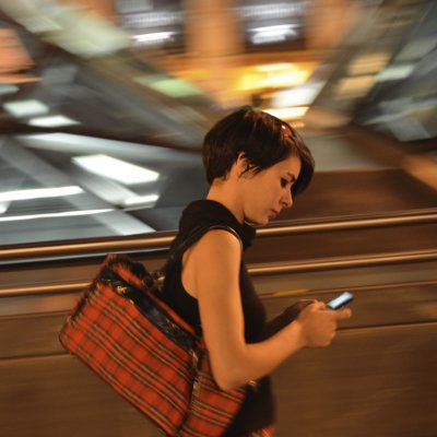 ING Bank devine 100% disponibilă pe smartphone