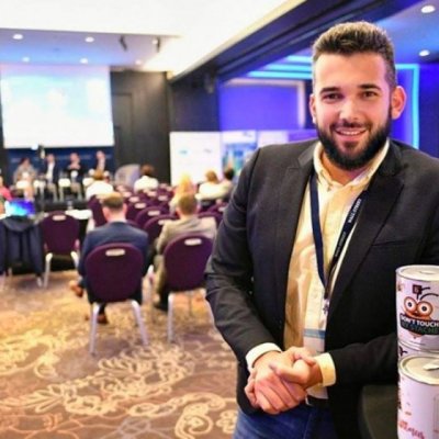 Românii de la Beez primesc 1,2 milioane de euro de la RocaX și Gapminder