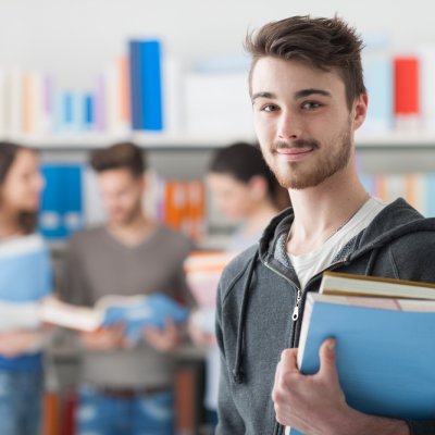 Promisiuni: 100.000 de EUR de la stat ca să deschizi startup când ești student