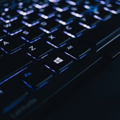 DigiL@b-Laboratorul digital: ateliere de competențe digitale pentru angajați