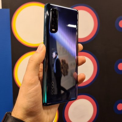 Oppo lansează Find X2 Pro, telefon ce se 