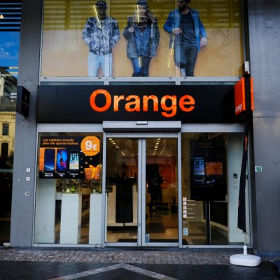 Coronavirus | Orange oferă GB gratuit clienților. Apeluri gratuite din roaming