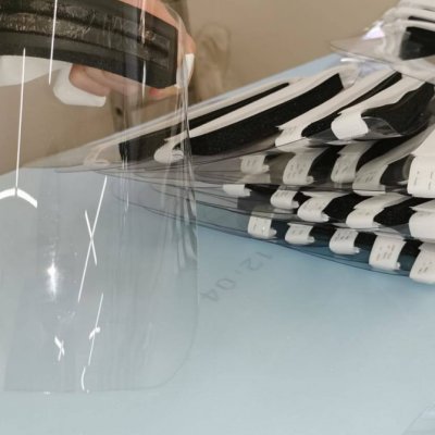 Viziere.ro, protecții pentru medicii din țară. FAN Courier le livrează gratuit