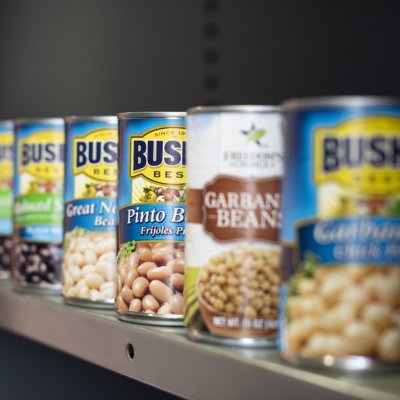 Reinventarea în vremea pandemiei: Miniprix deschide minimarket și Fabio băcănie