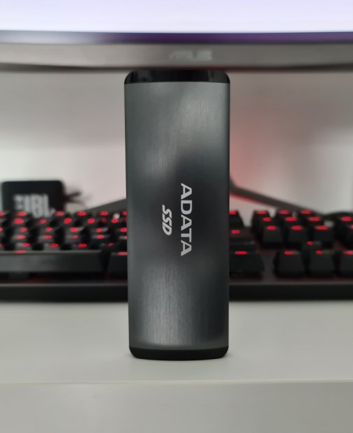 REVIEW ADATA SE760 - dispozitivul mic care insuflă viață în tehnologii vechi