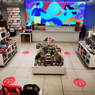 Se reîntoarce comerțul: Diverta redeschide o parte din magazine de azi