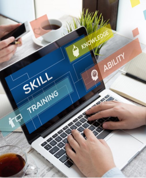 Acceleratorul de cariere în cloud: program de învățare în tehnologiile viitorului