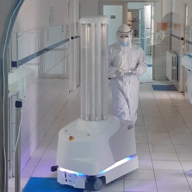 Bucharest Robots a dotat Spitalul Constanța cu un robot de dezinfecție