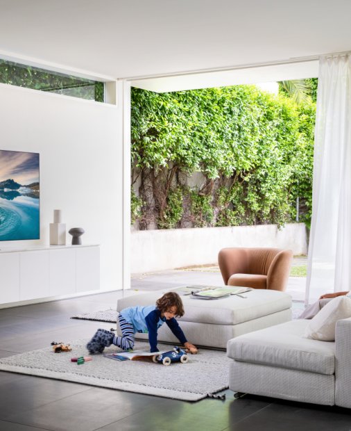 Noile TV-uri Samsung, disponibile în România, inclusiv The Frame și The Serif