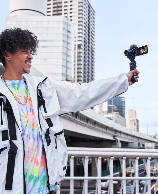 Sony lansează ZV-1, o cameră foto creată special pentru vloggeri