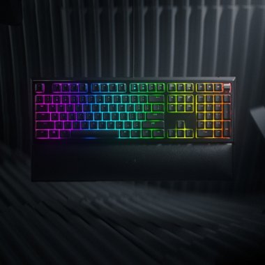 Razer lansează Ornata V2, o tastatură cu switch-uri hibride