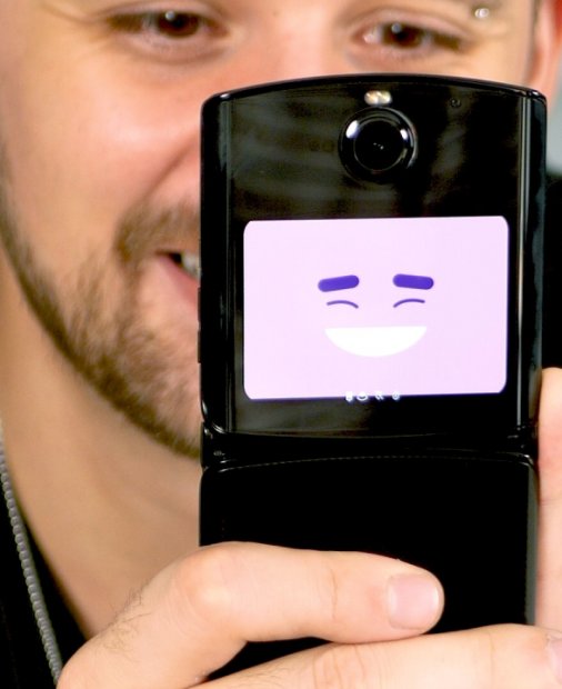 Review Motorola razr - Statement demn de un fashion icon