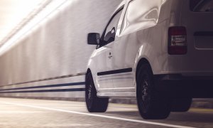 Piața locală de vehicule comerciale rulate: ce utilaje preferă românii