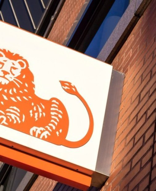 Cum folosim banii pe smartphone: cum arată datele ING în 2020