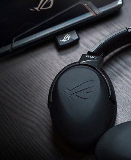 ASUS elimină zgomotul de fundal printr-un dongle și Inteligență Artificială