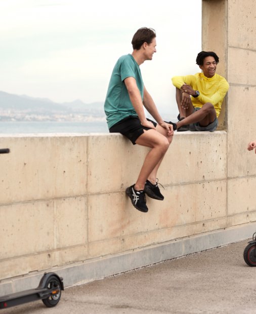 Xiaomi lansează trotinete noi, telefoane și un monitor de gaming