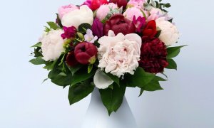 Când ai luat flori ultima dată? Cine sunt clienții florăriilor online