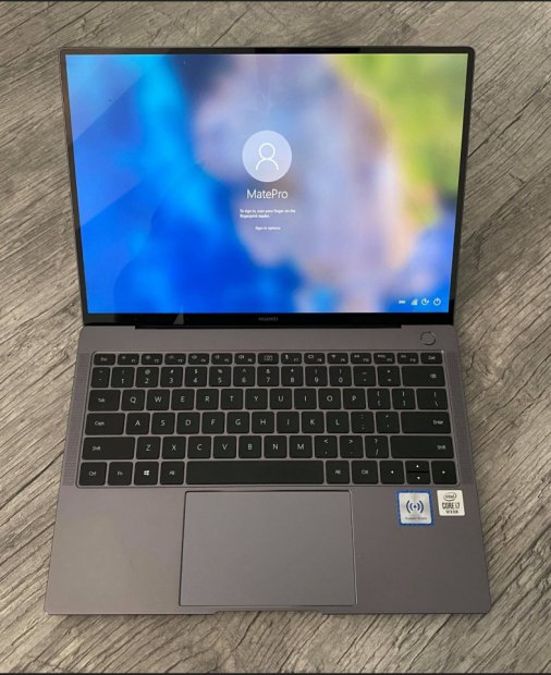 REVIEW Huawei Matebook X Pro 2020 - performant, transportabil, fierbinte