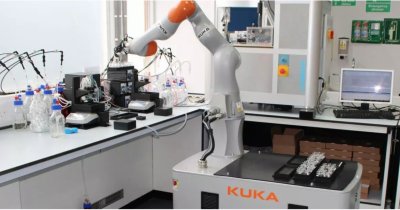 Robotul cercetător, pe ”baricade” în laborator: lucrează singur în pandemie