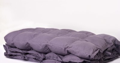 Hug Me Blanket aduce conceptul "weighted blanket" în România: pătura ponderată