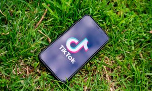 Oracle vrea să cumpere TikTok în Statele Unite, Canada și Australia