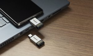 Stick-uri de memorie USB C pentru laptopuri și chiar telefoane
