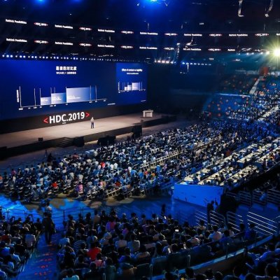 Ecosistemul mobil al Huawei a atras de partea sa 1,6 milioane de dezvoltatori