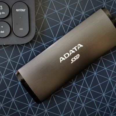 Review ADATA SE760: Un singur SSD portabil pentru toate gadgeturile tale