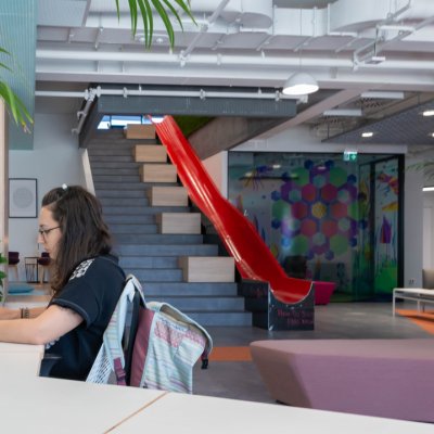 Coworking București: Impact Hub, pachete flexible pentru startups & IMM-uri
