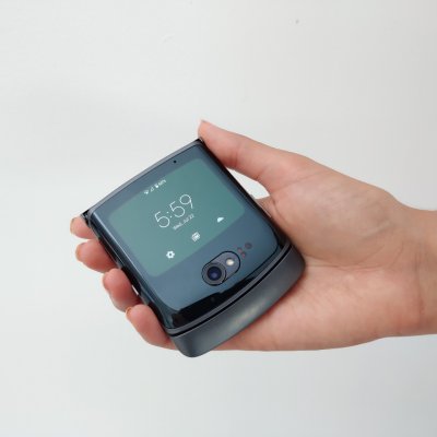 Moto Razr 5G - celebrul flip phone devine mai bun