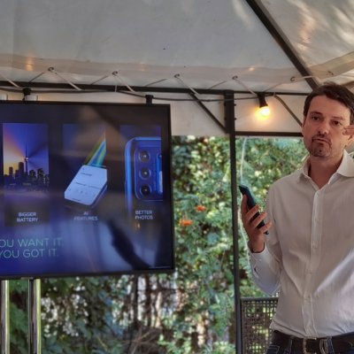 Moto G9 Plus și Moto razr 5G, prezentate oficial în România: Cadouri la comandă