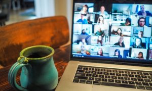 Tutorial video școala online: cum organizezi o videoconferință în siguranță