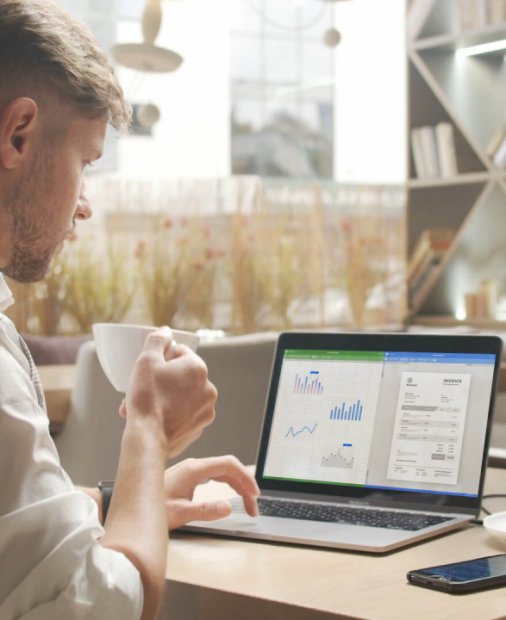 AOC 16T2 e un monitor portabil cu touchscreen