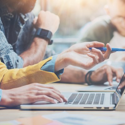 Studiu Codecool: De ce ar alege românii o carieră în IT