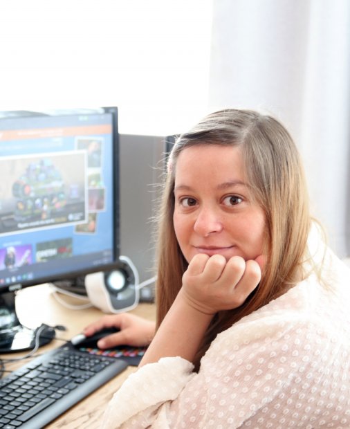 Platforma care explică jocurile video părinților din România