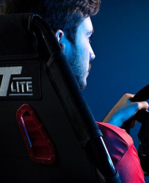 Scaune de gaming: scaunul simulator care încape și în apartamentele mici