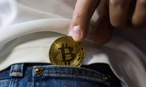Bitcoin a depășit 50.000 de dolari pe unitate, pentru prima dată în istorie