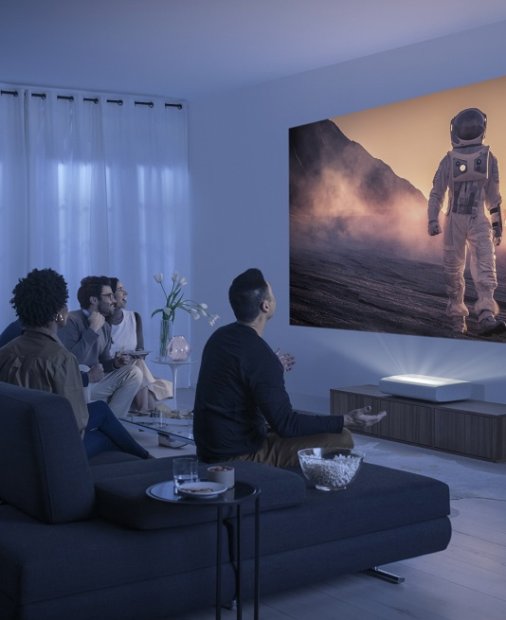 Samsung The Premiere: Proiector 4K short-throw cu diagonală mare a imaginii