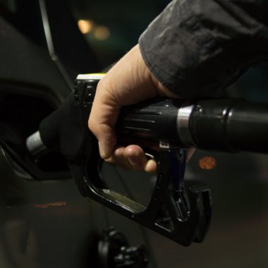 Stațiile de carburant din România vor putea să funcționeze 24/7 fără personal