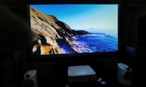 Proiectoare Epson: Gadgeturile care îți transformă livingul în cinematograf